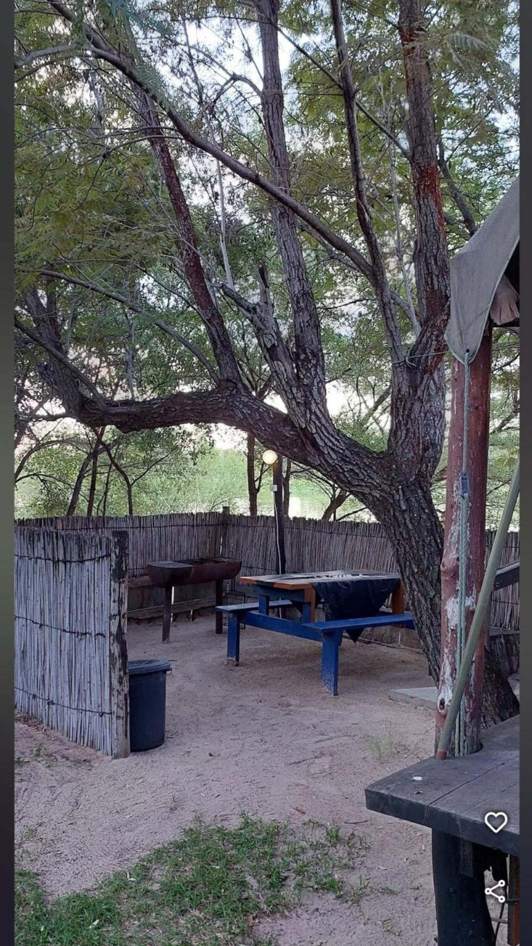 Camp Hogo Kavango Rundu Ngoại thất bức ảnh